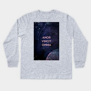 Amor Vincit Omnia Kids Long Sleeve T-Shirt